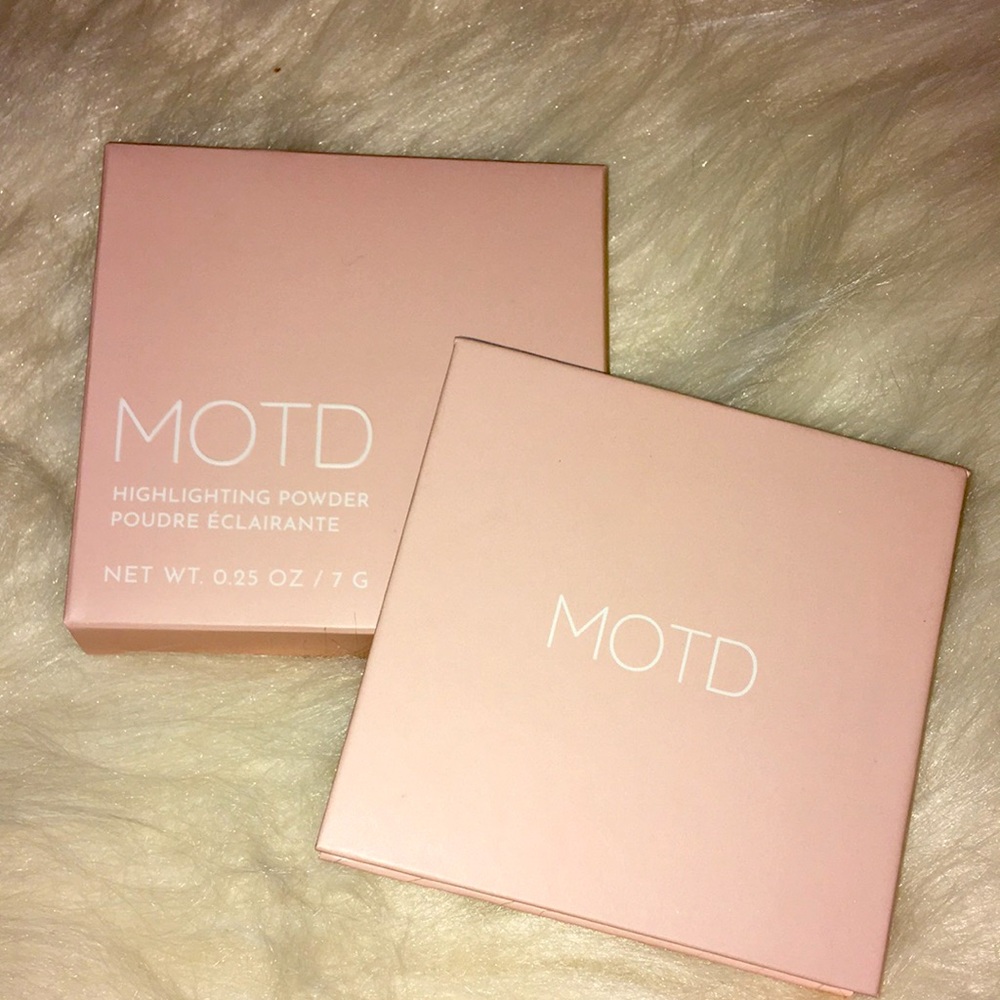 NIB MOTD Highlighting Powder LUCID MOON